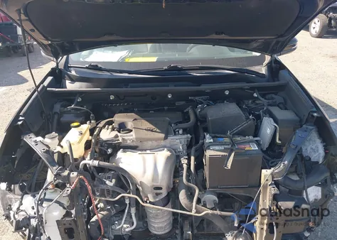 2013 Toyota Rav4 Xle z USA, uszkodzony, nr VIN 2T3RFREV0DW118694